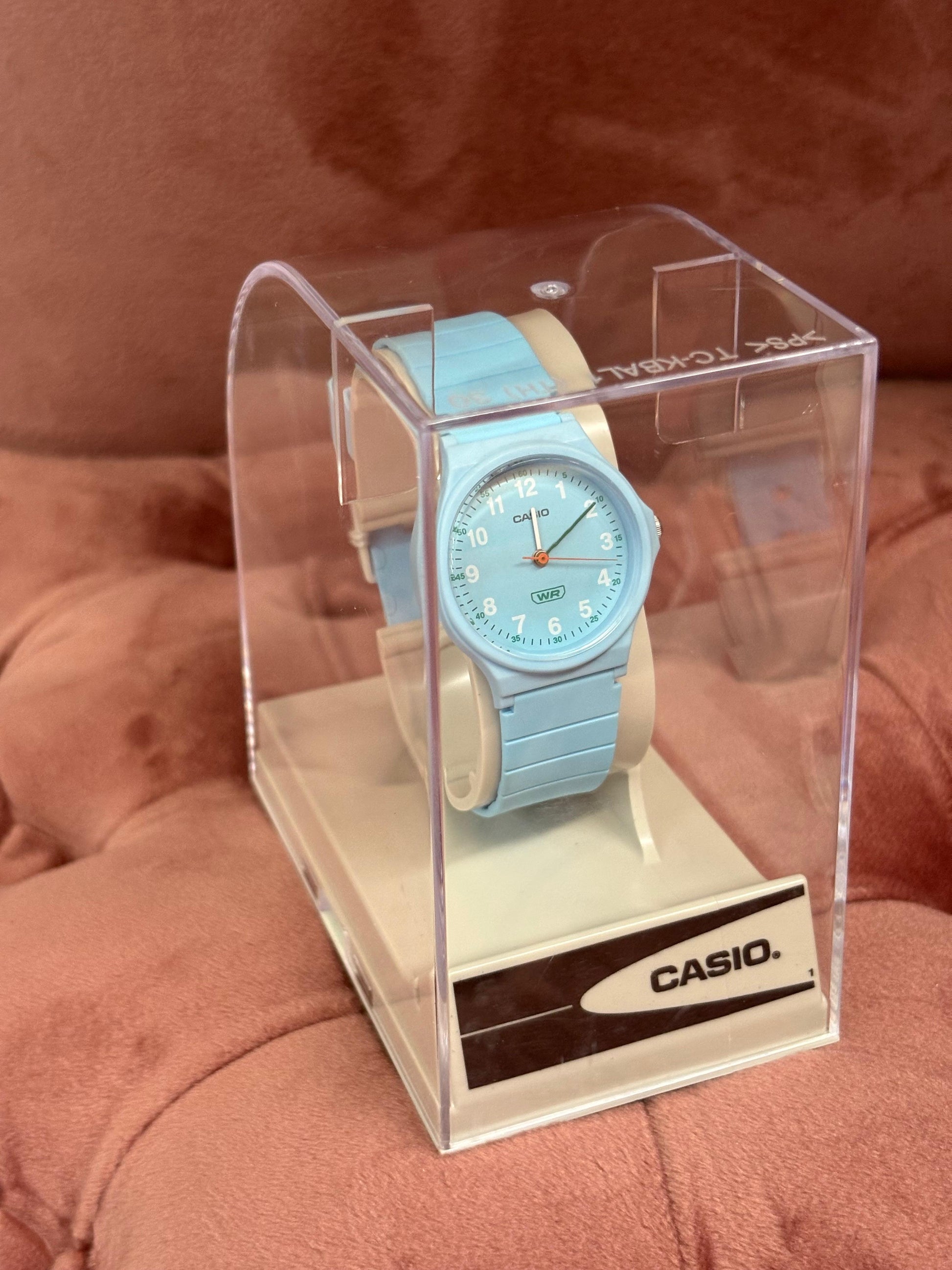 Reloj de Mujer celeste Casio