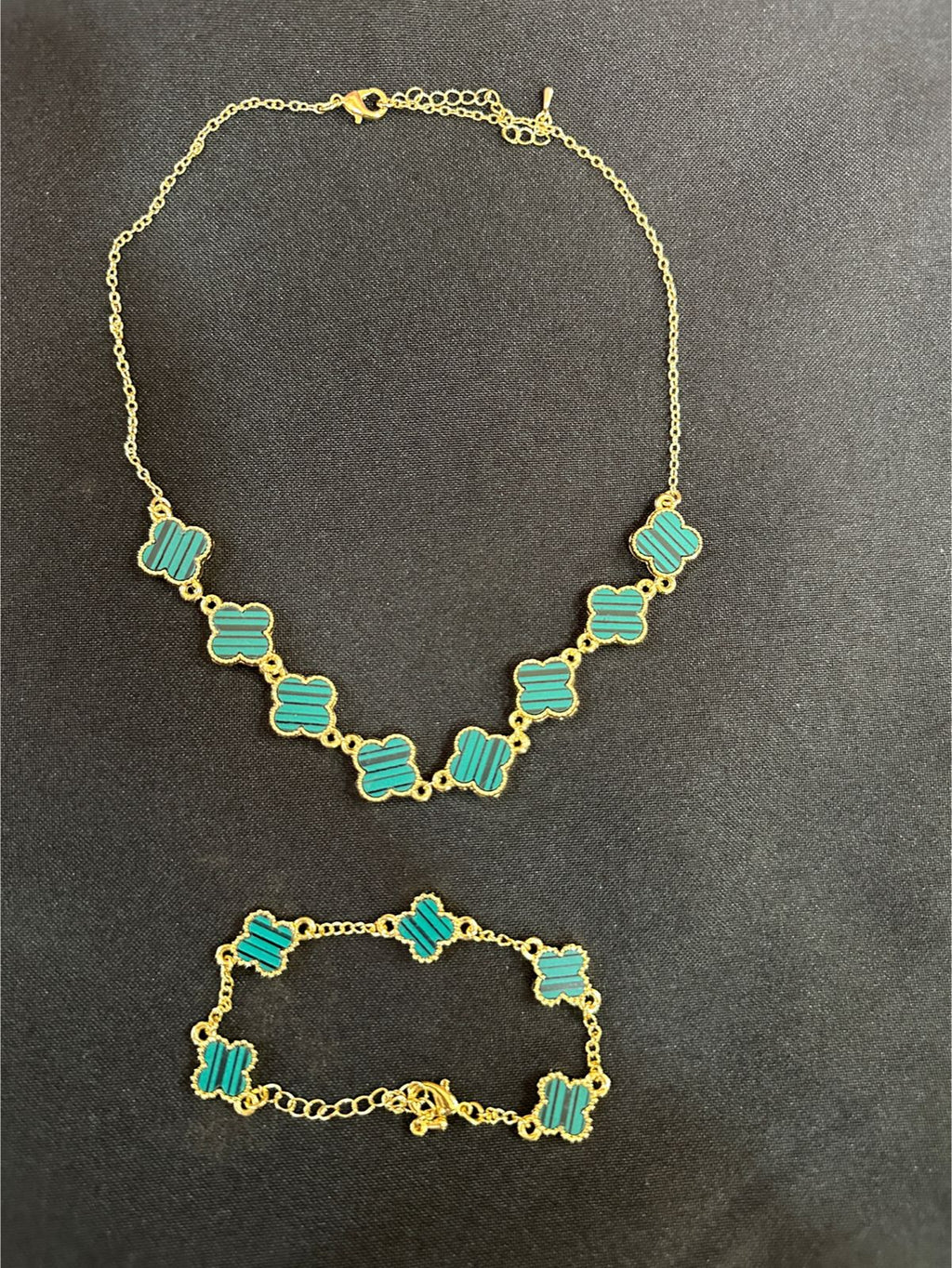 Collar y Pulsera